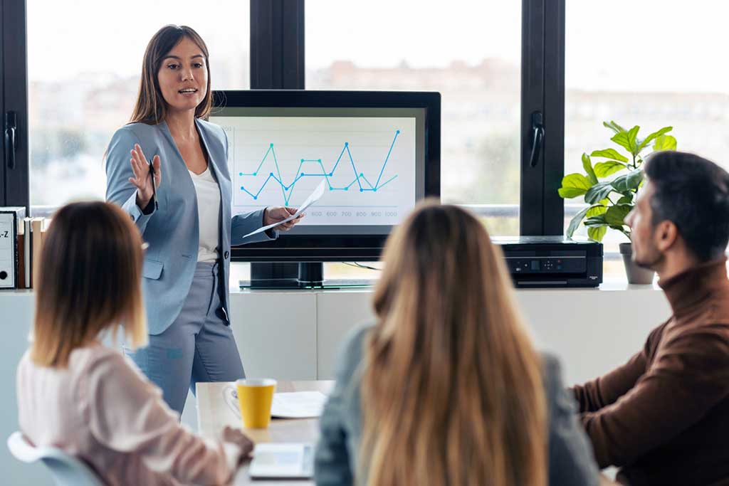 Mejora tus competencias comunicativas en Inglés en Presentaciones y Discursos con Chatgpt